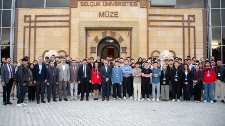 Prof. Dr. Hasan Mandal, Selçuk Üniversitesinde öğrencilerle buluştu